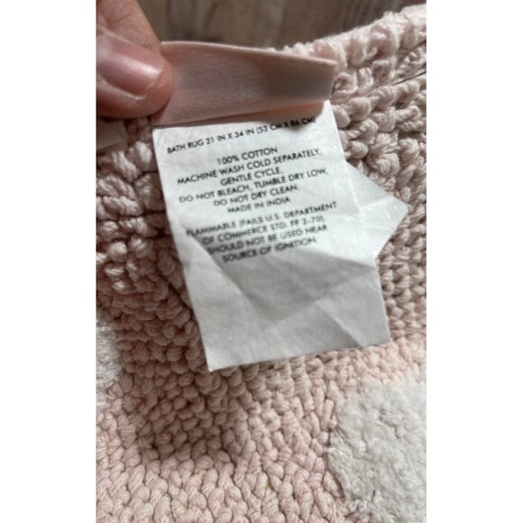 Kate Spade Bath Mat pink & white Polk-a-dot NEW WITH TAGS! - Picture 4 of 5